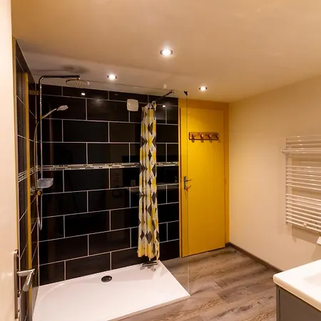 Entre 2 Jardin Drap Compris Et Barbecue Sarlat