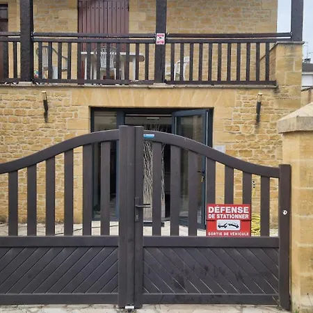 Entre 2 Jardin Drap Compris Et Barbecue