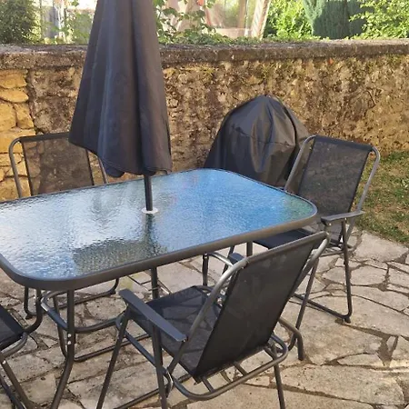 Entre 2 Jardin Drap Compris Et Barbecue *